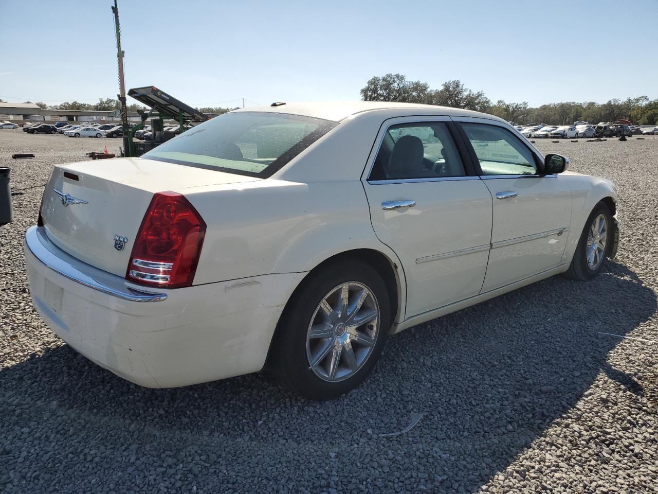 2009 Chrysler 300 - Image 3