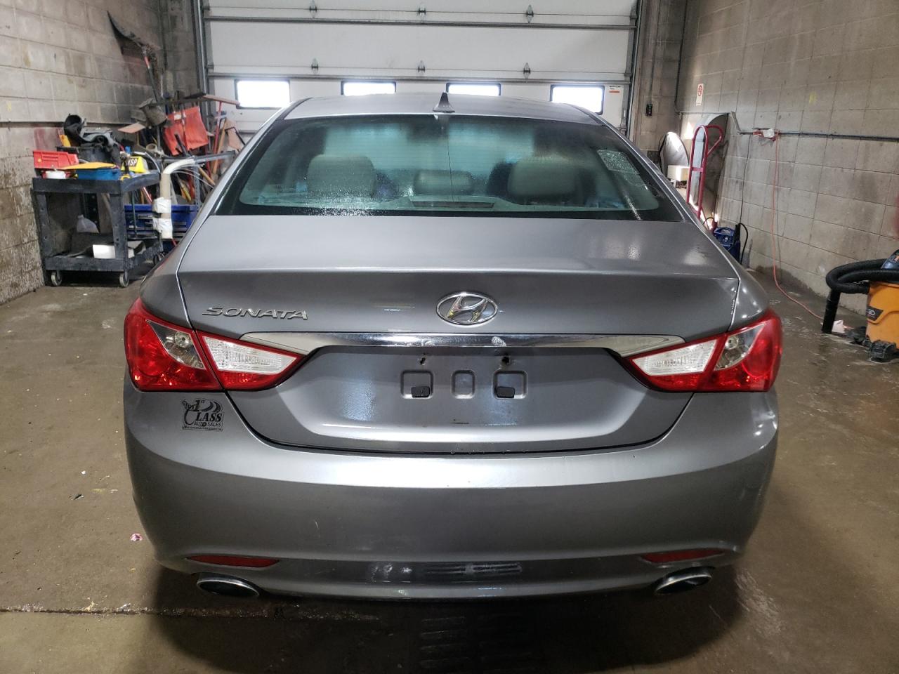 5NPEC4AC1BH167941 2011 Hyundai Sonata Se