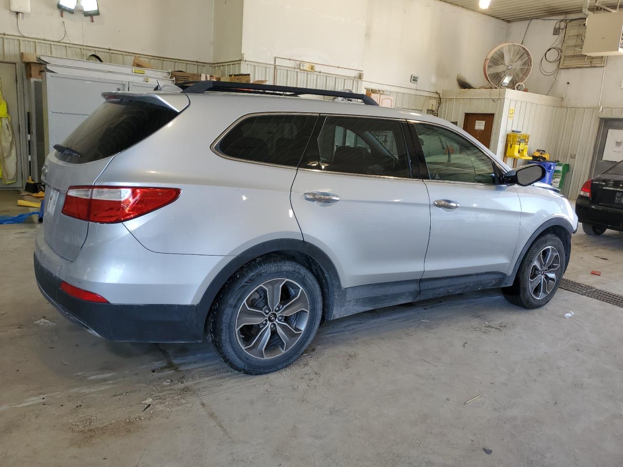 2013 Hyundai Santa Fe - Image 3