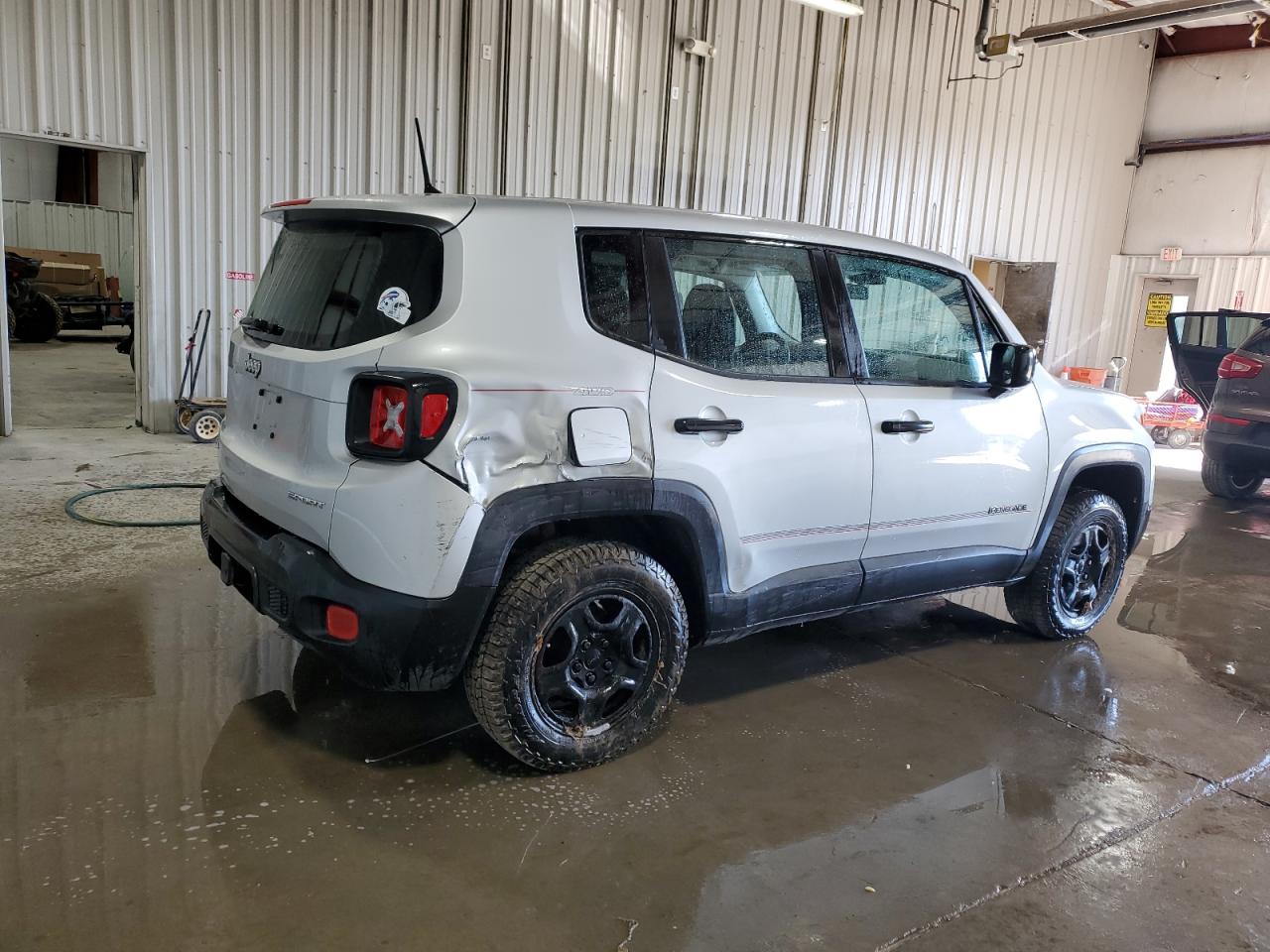 2017 Jeep Renegade - Image 3