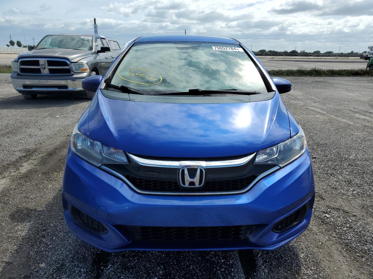 3HGGK5H45JM732377 2018 Honda Fit Lx