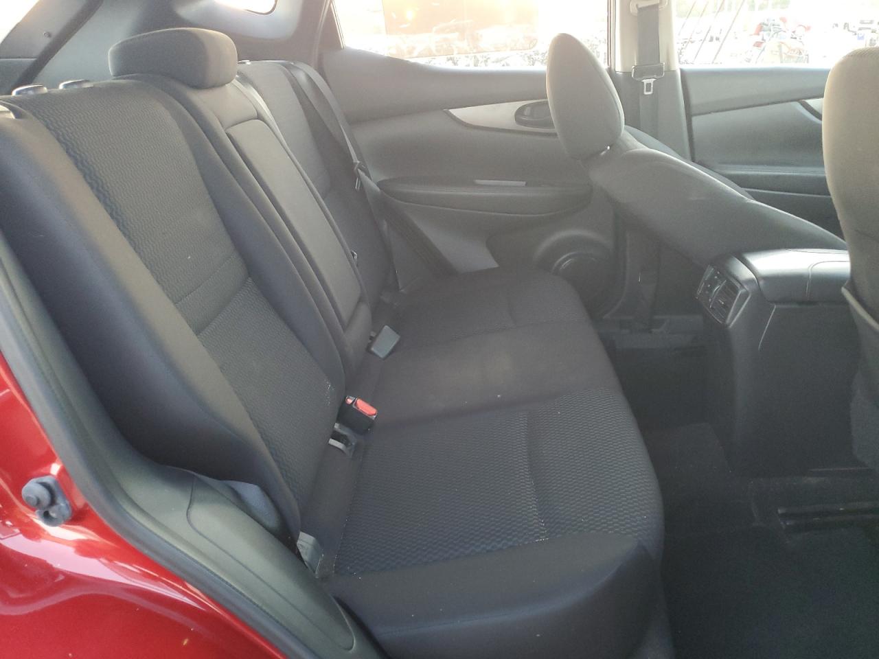 2019 Nissan Rogue - Image 11