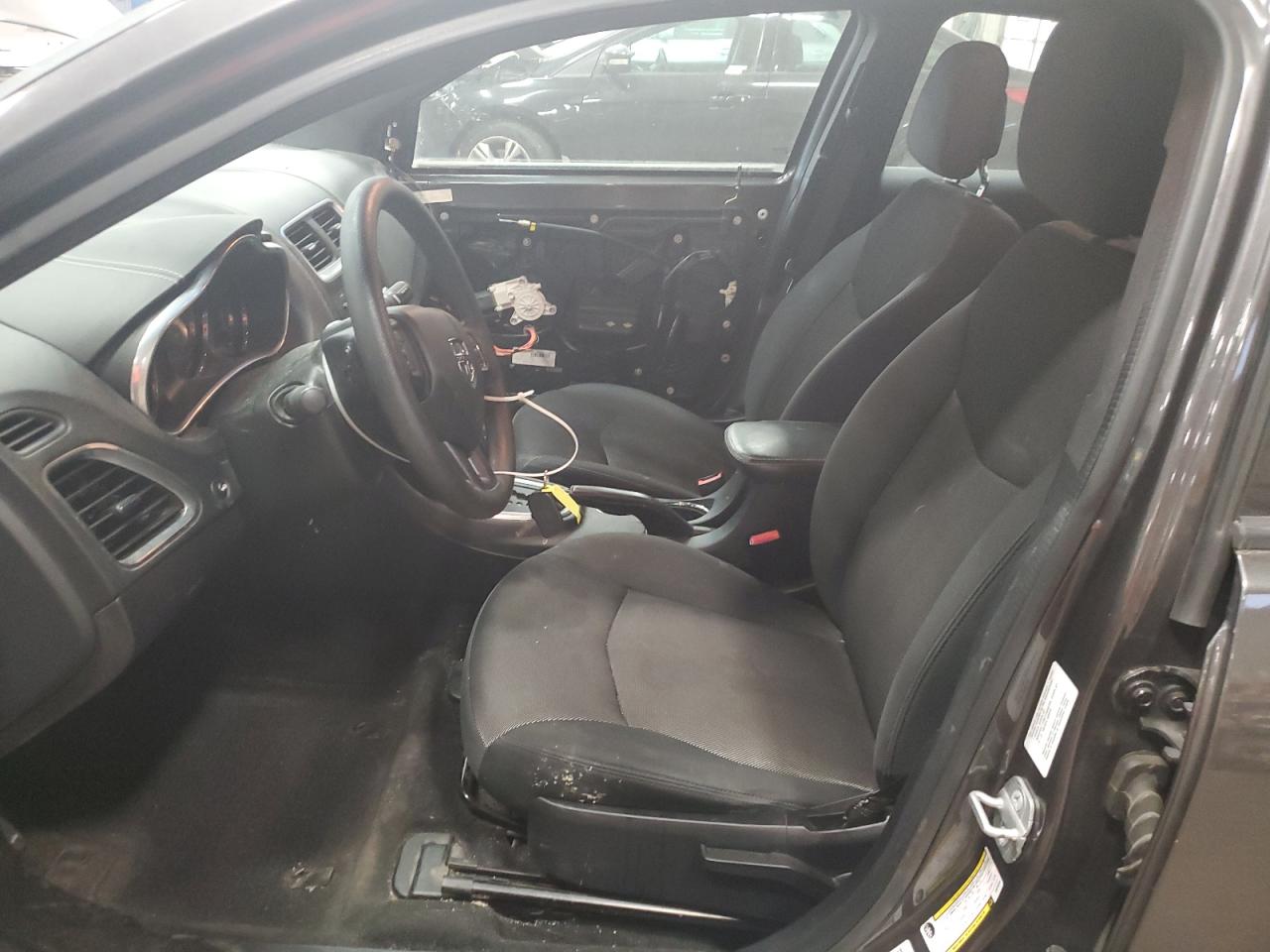 2014 Dodge Avenger - Image 7
