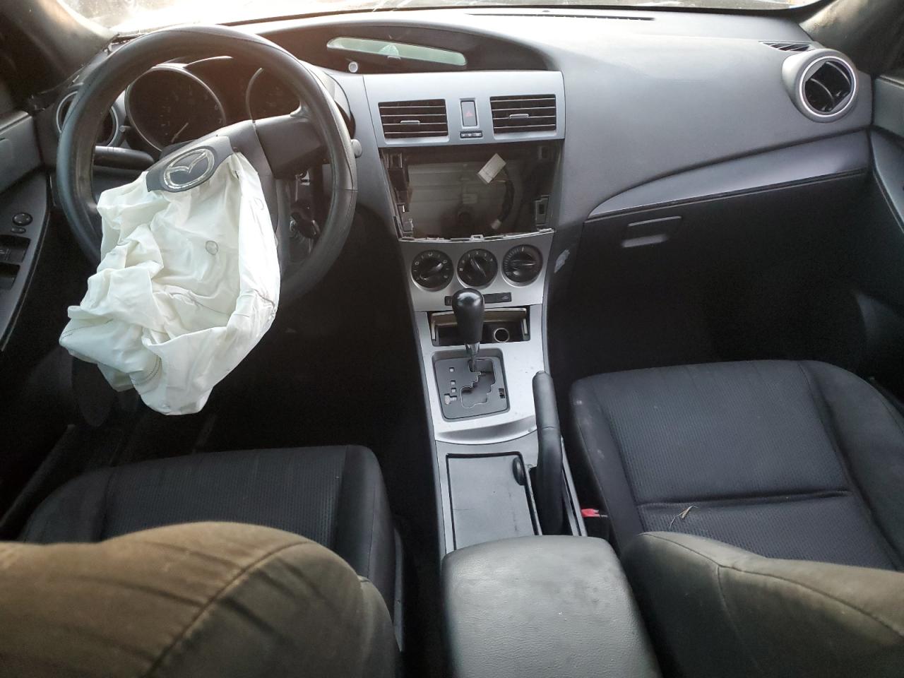 2010 Mazda 3 - Image 8