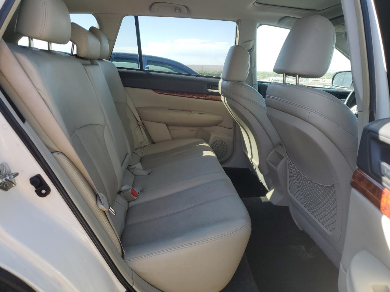 2011 Subaru Outback 3.6R Limited VIN: 4S4BRDKC3B2364252 Lot: 75488764