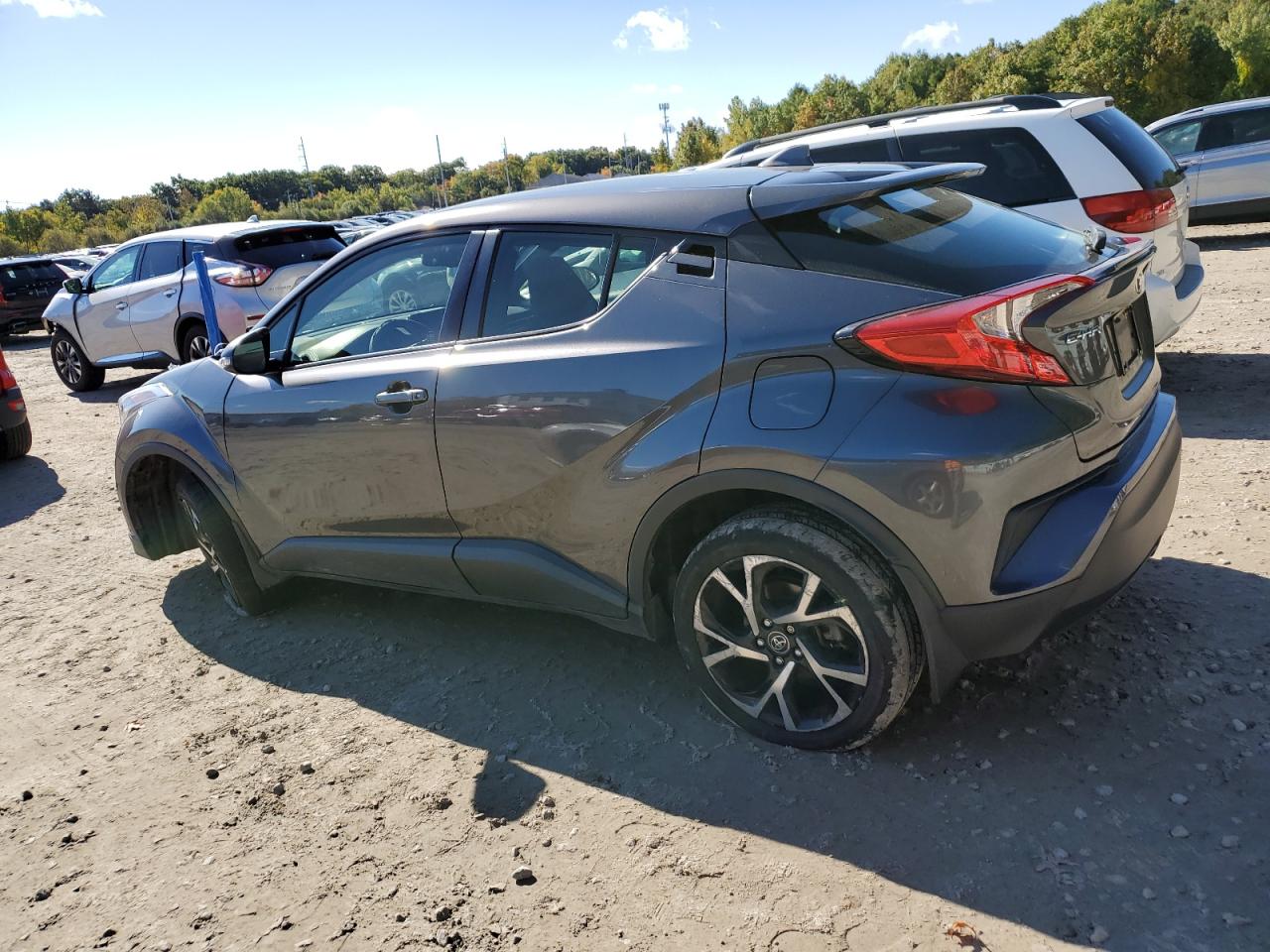 VIN JTNKHMBX7J1006078 2018 TOYOTA C-HR no.2