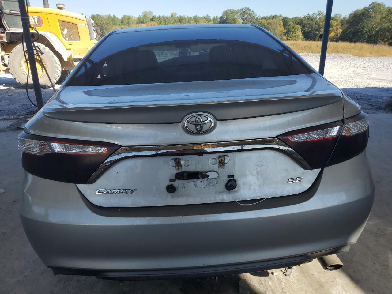2016 Toyota Camry - Image 6
