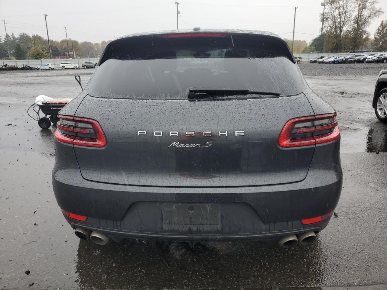 2017 Porsche Macan - Image 6