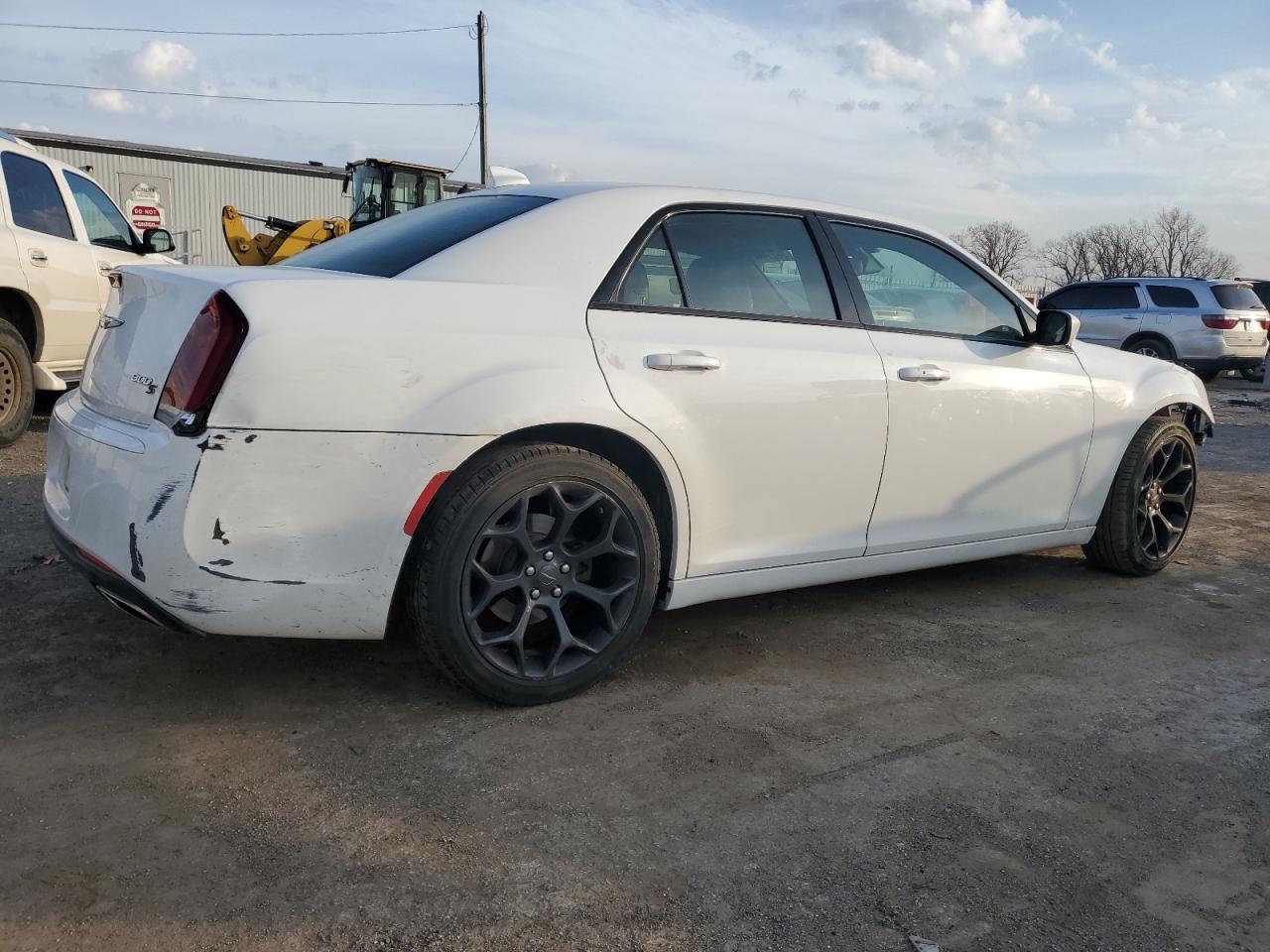 2019 Chrysler 300 - Image 3