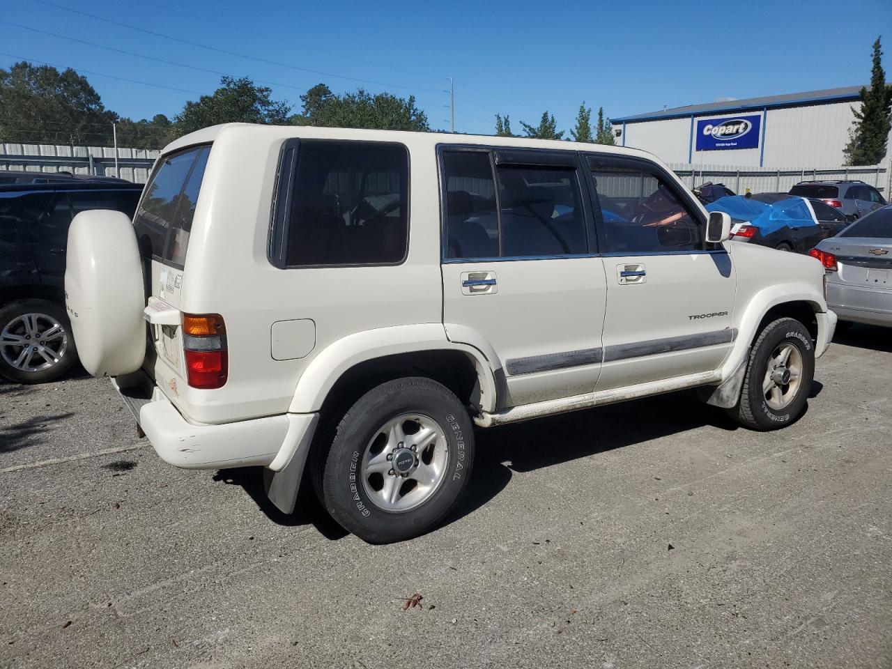 1999 Isuzu Trooper - Image 3