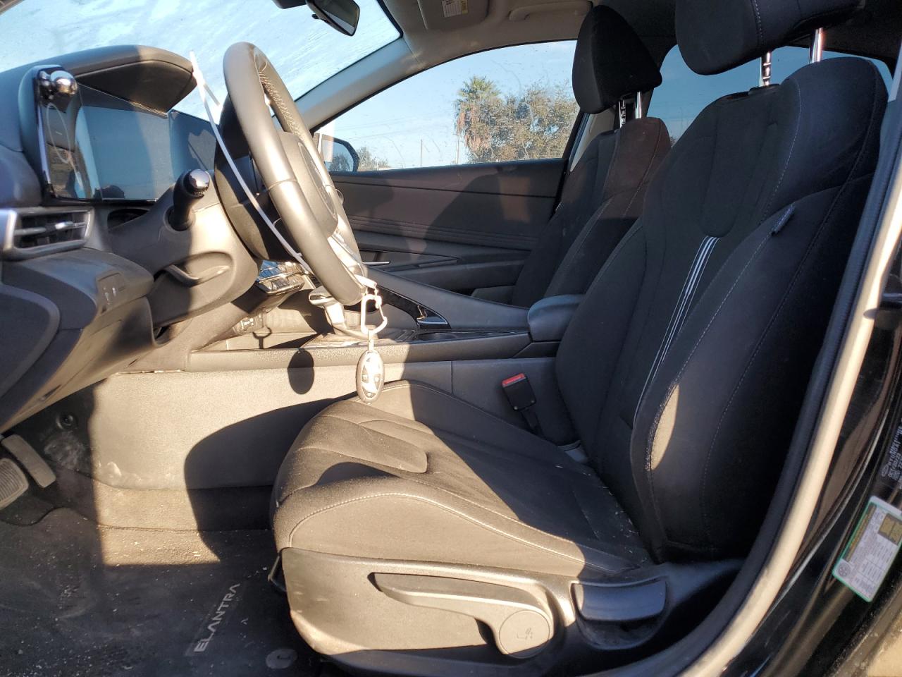 2024 Hyundai Elantra - Image 7