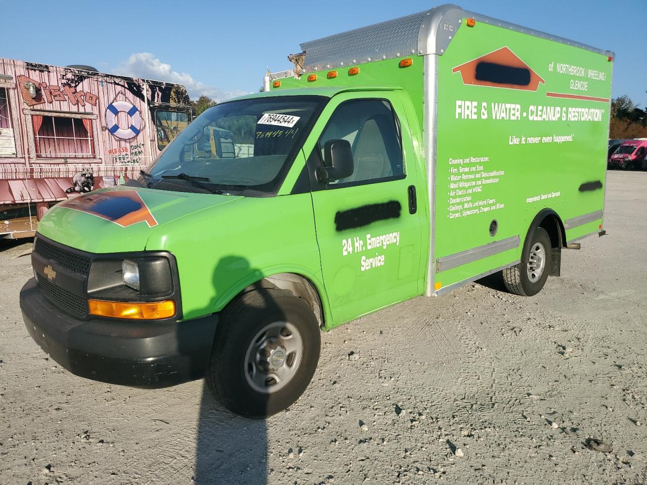 2010 Chevrolet Express - Image 1