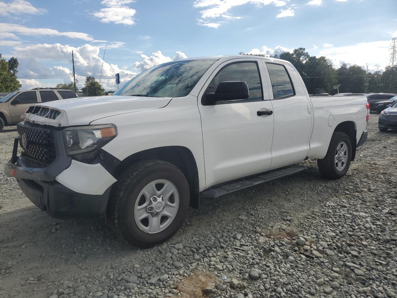 5TFRM5F1XJX131664 2018 Toyota Tundra Double Cab Sr