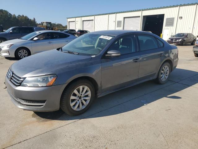 2013 Volkswagen Passat S zu verkaufen in Gaston, SC - Front End