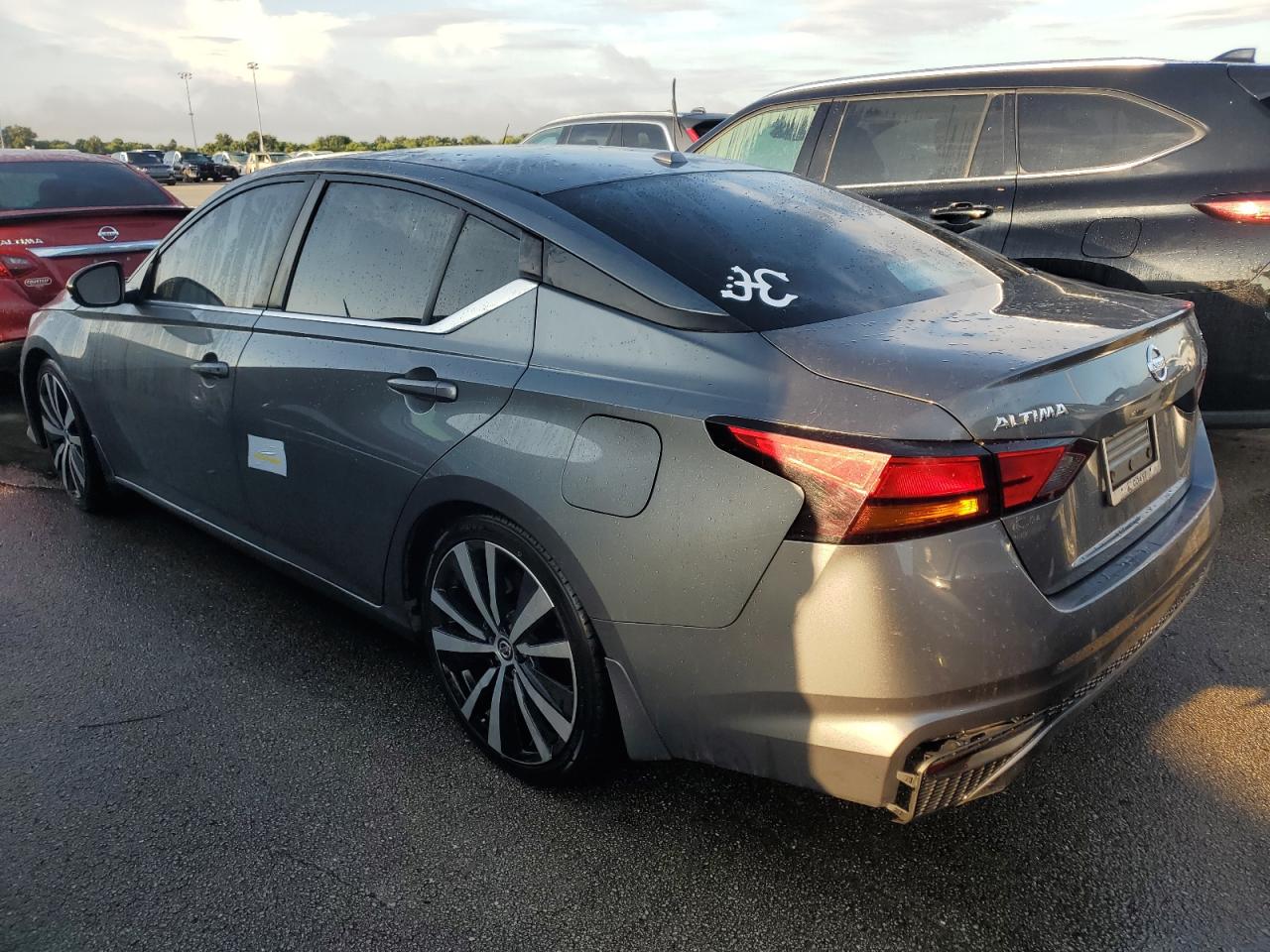 2019 Nissan Altima - Image 2