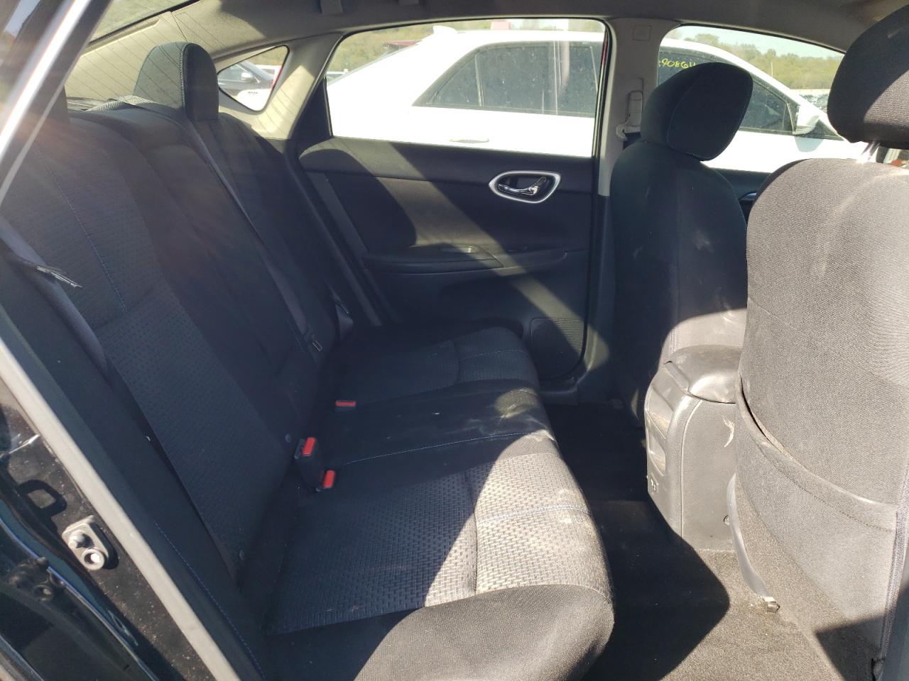 2019 Nissan Sentra - Image 10
