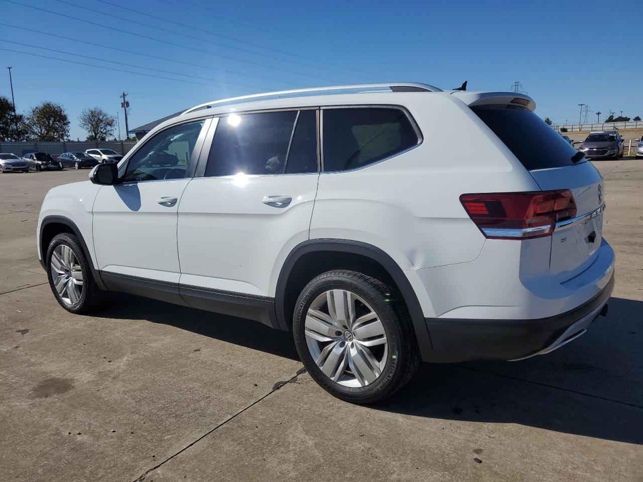 2019 Volkswagen Atlas - Image 2
