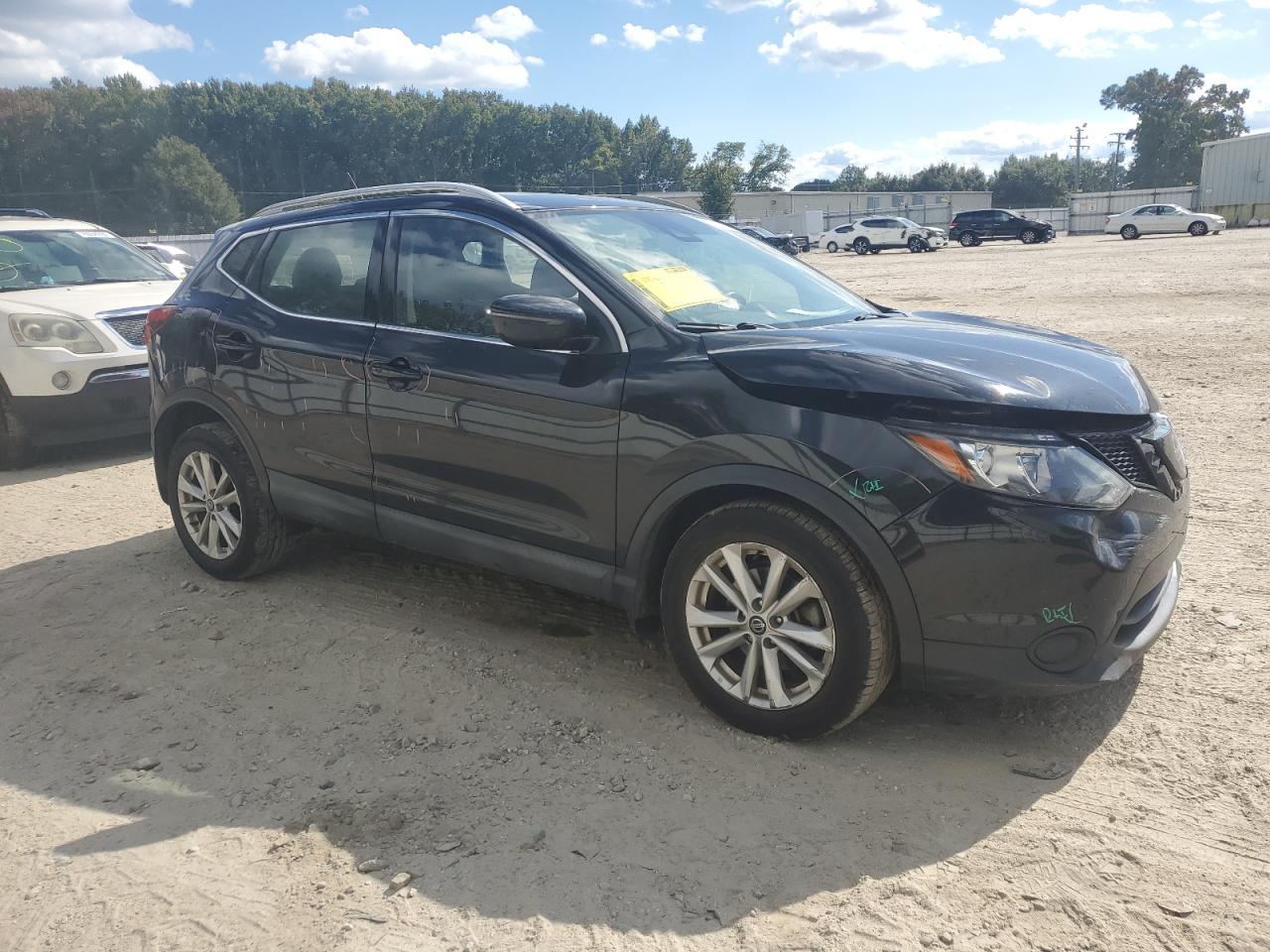 2019 Nissan Rogue - Image 4