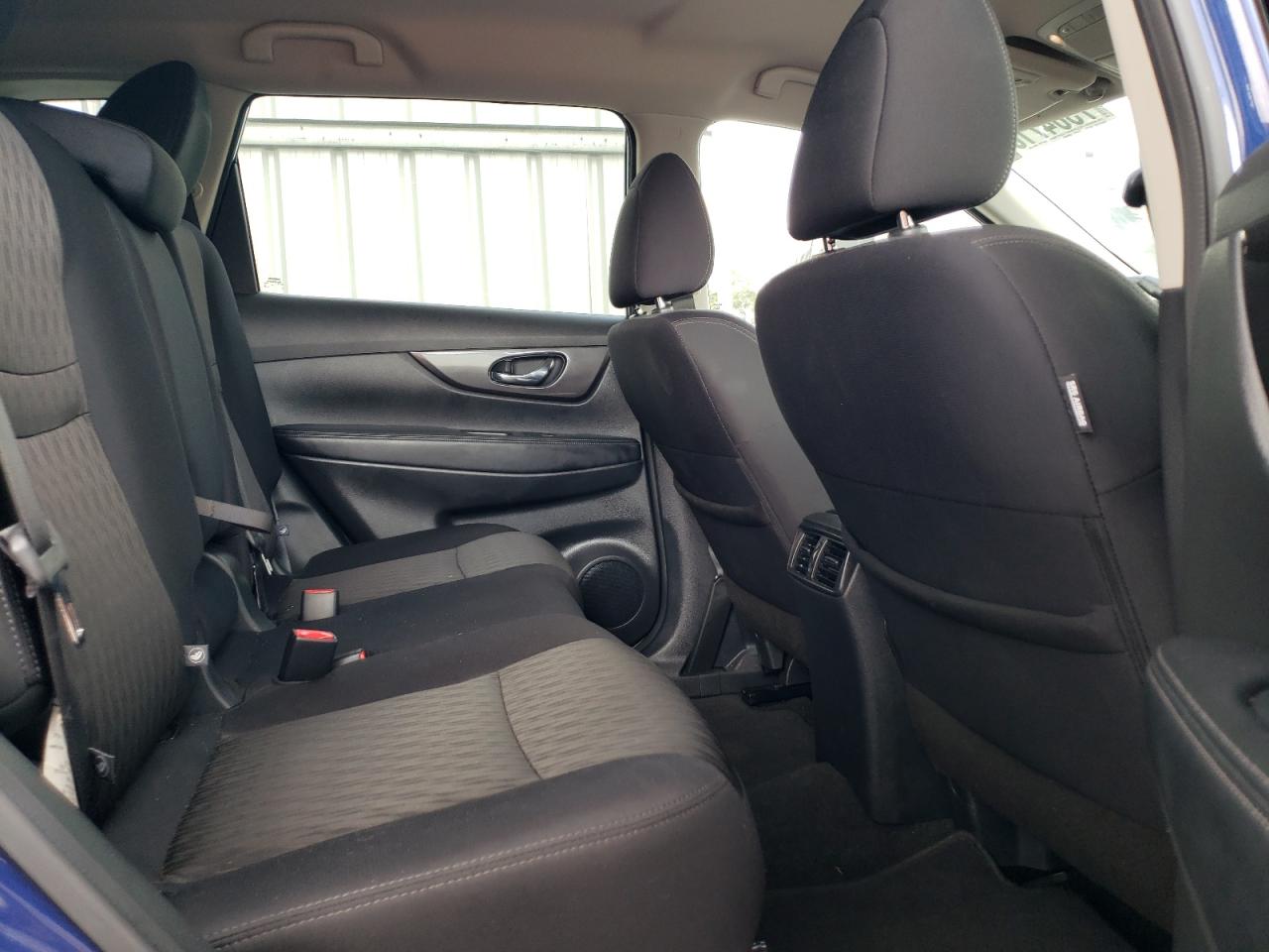 2020 Nissan Rogue - Image 11
