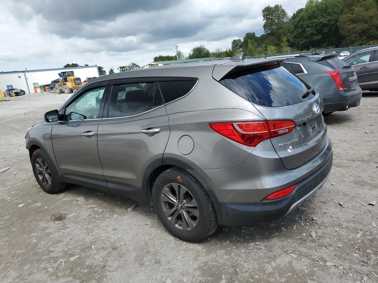 2013 Hyundai Santa Fe - Image 2