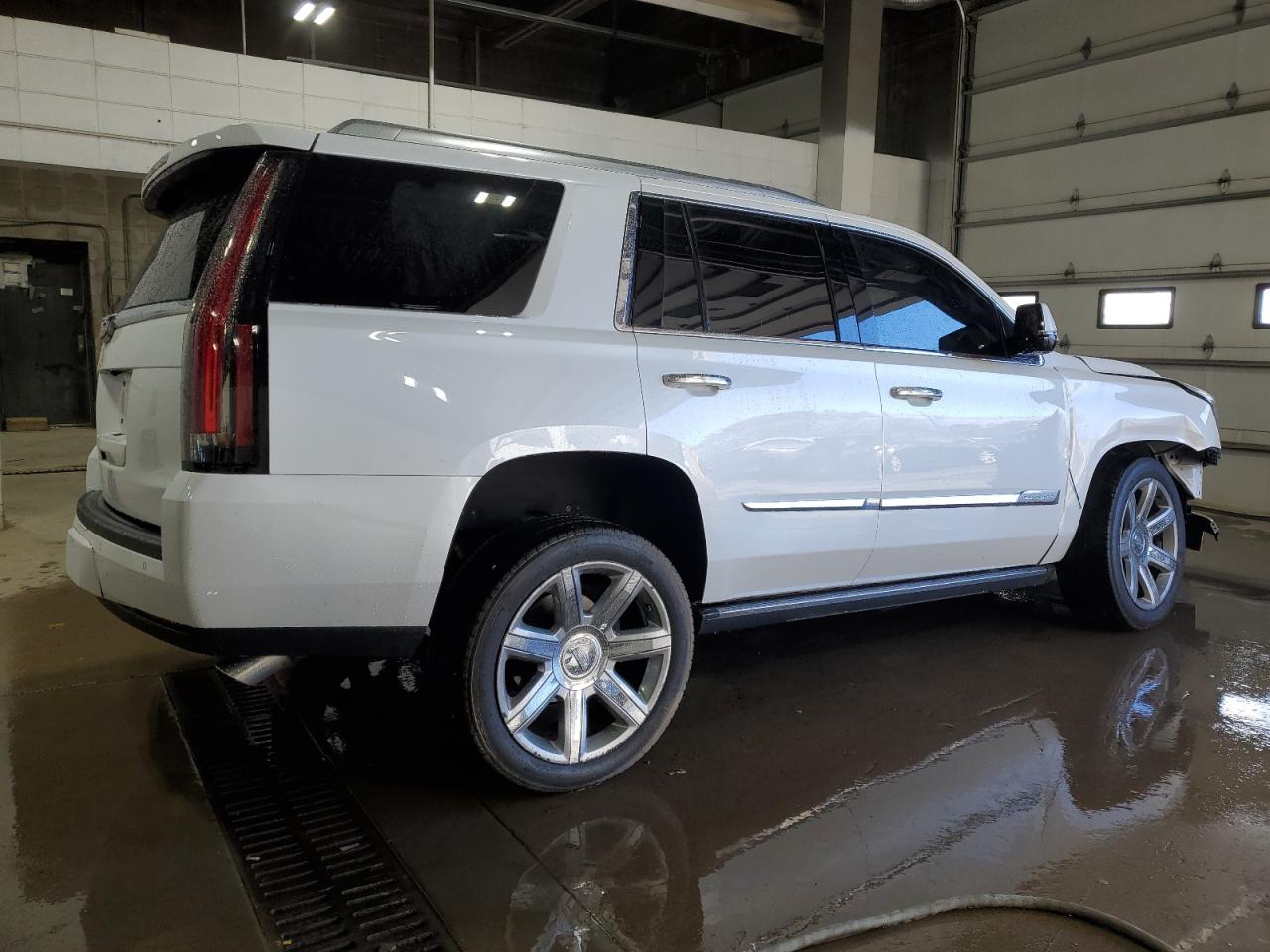 2016 Cadillac Escalade - Image 3