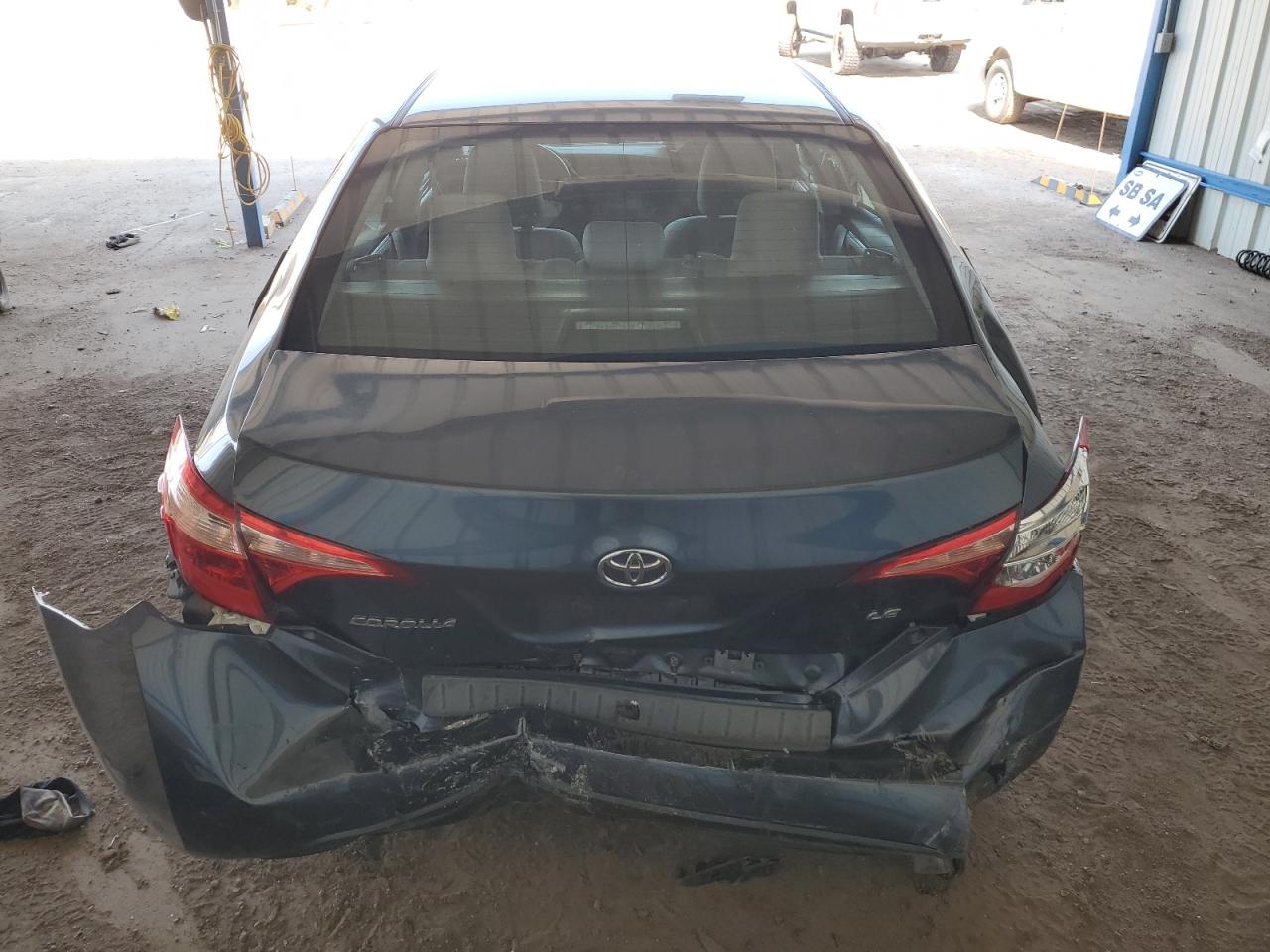 5YFBURHEXJP740180 2018 Toyota Corolla L