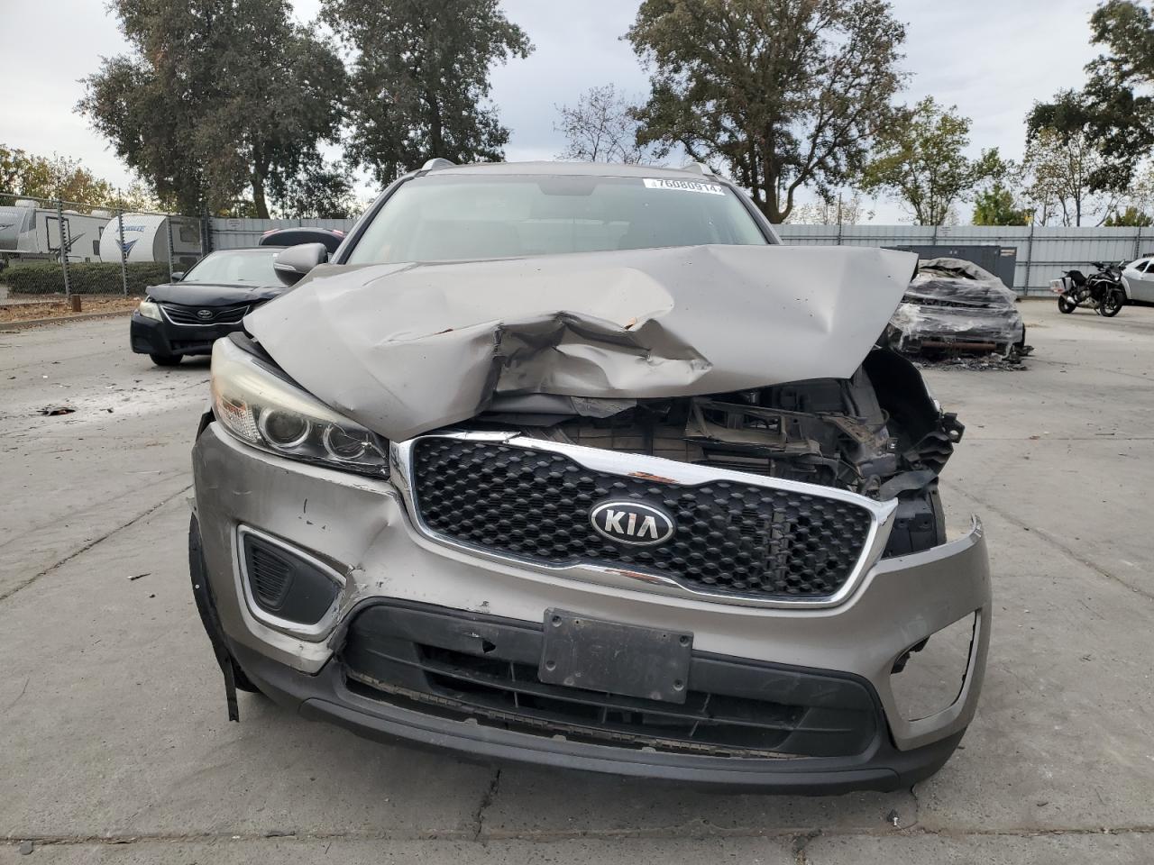2016 Kia Sorento - Image 5