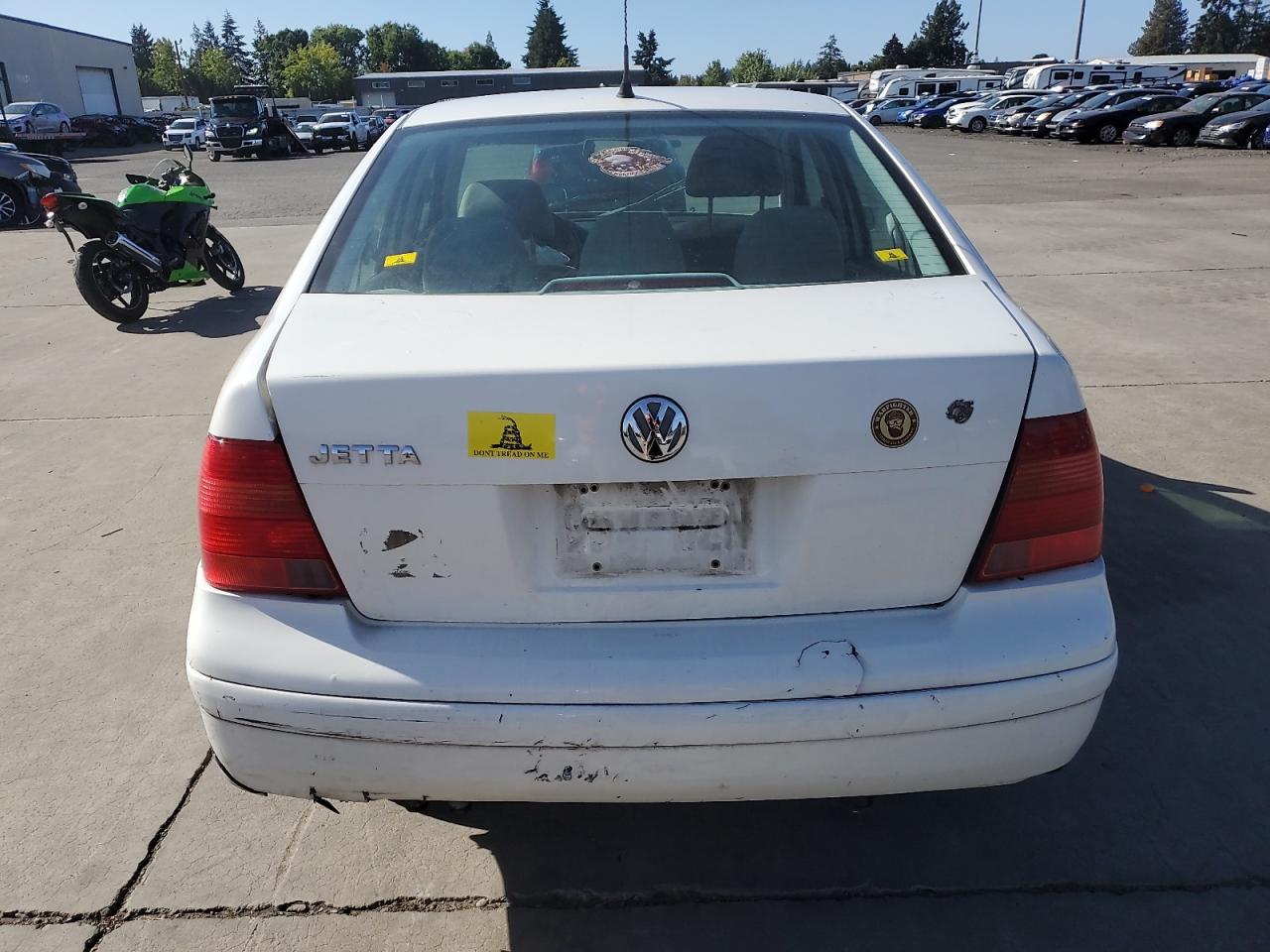 2000 Volkswagen Jetta Gl VIN: 3VWRC29M5YM085584 Lot: 74106684