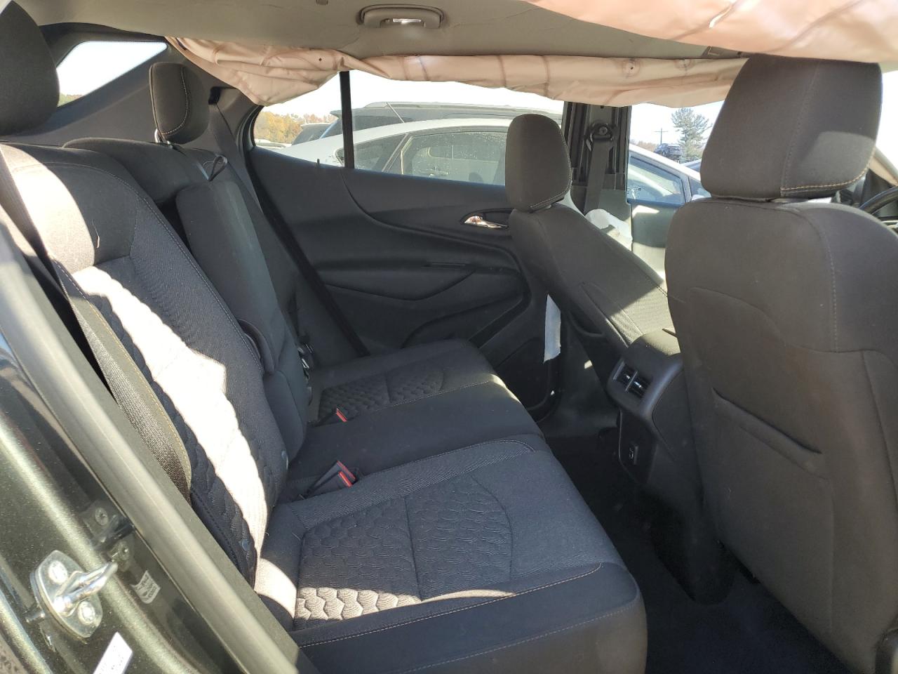 2020 Chevrolet Equinox - Image 11