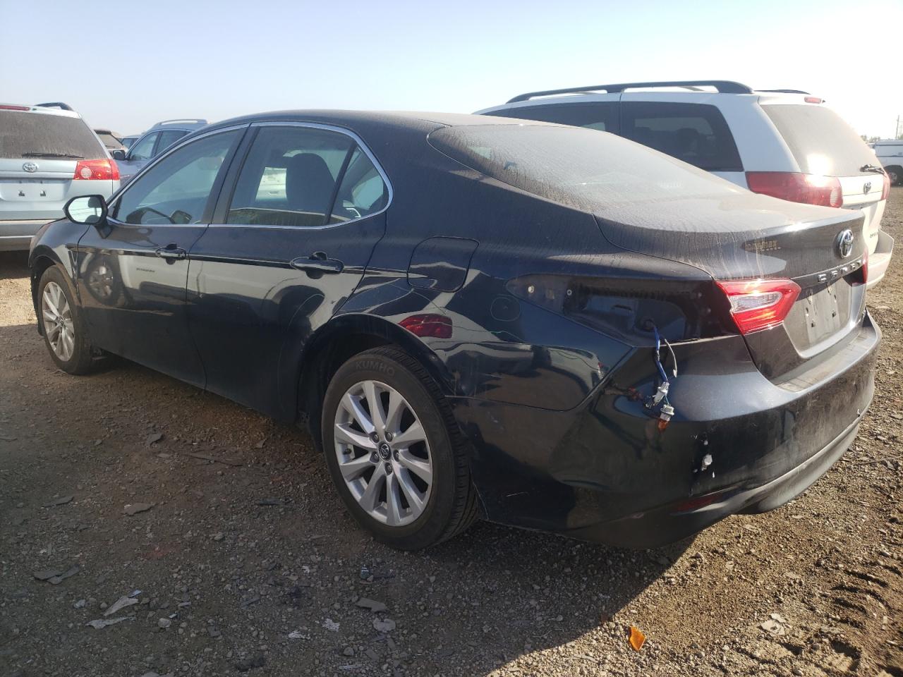 4T1B11HK4JU502355 2018 TOYOTA CAMRY - Image 2