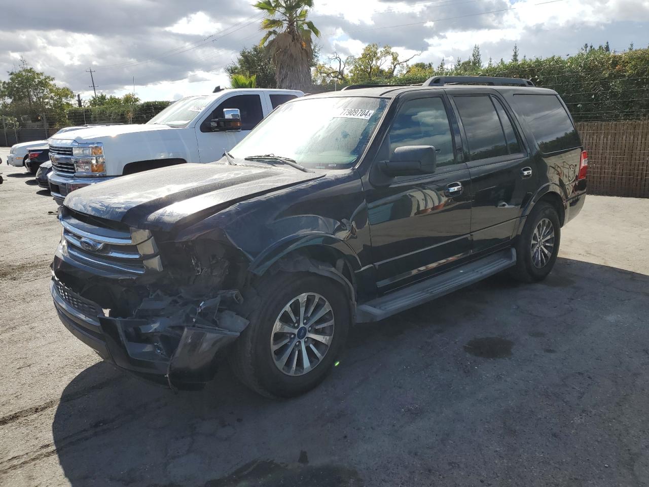 2017 Ford Expedition - Image 1