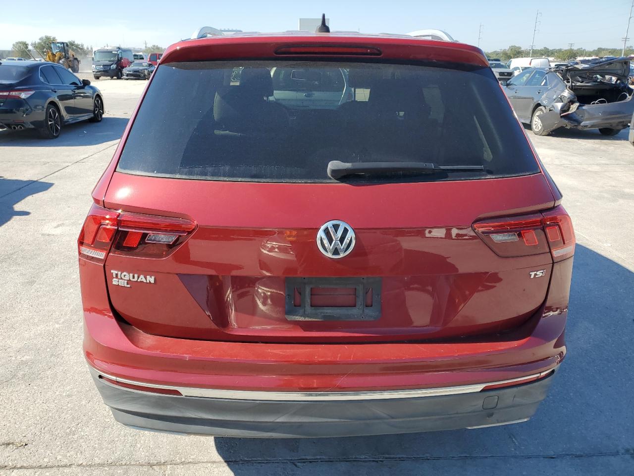 2018 Volkswagen Tiguan Se VIN: 3VV3B7AX2JM019516 Lot: 73125034