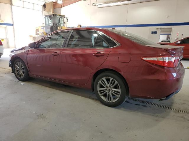  TOYOTA CAMRY 2015 Червоний