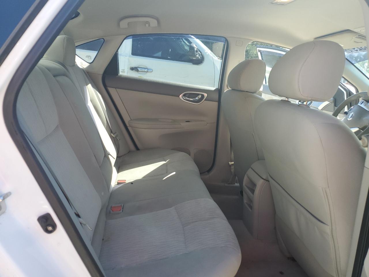 2014 Nissan Sentra - Image 10