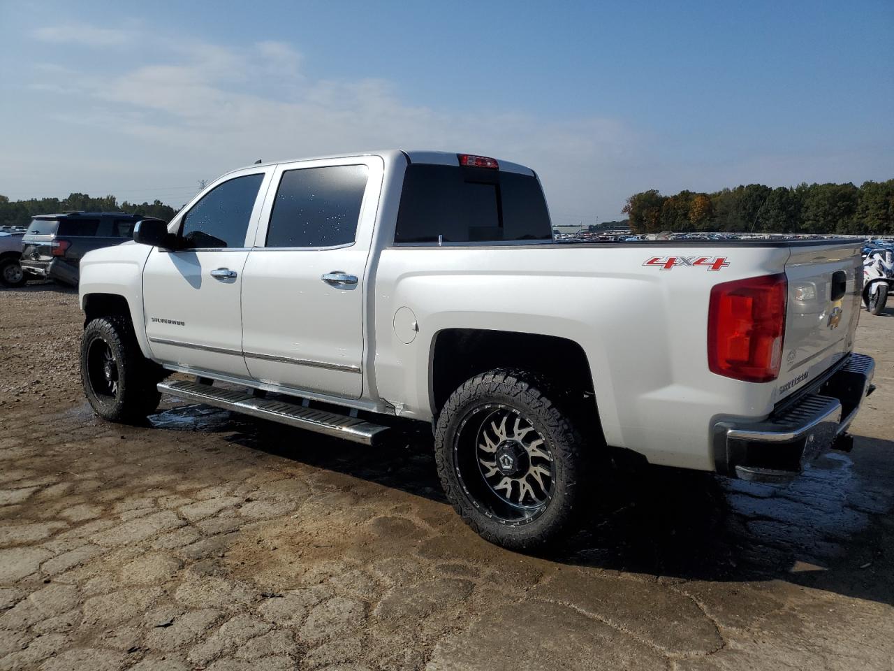 2017 Chevrolet Silverado - Image 2