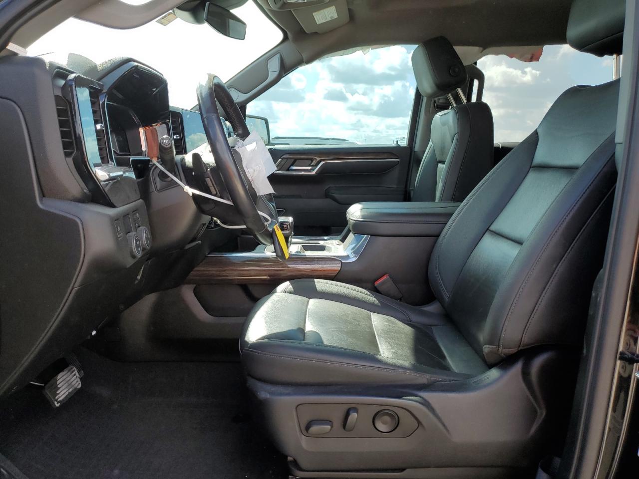 2023 Chevrolet Silverado - Image 7