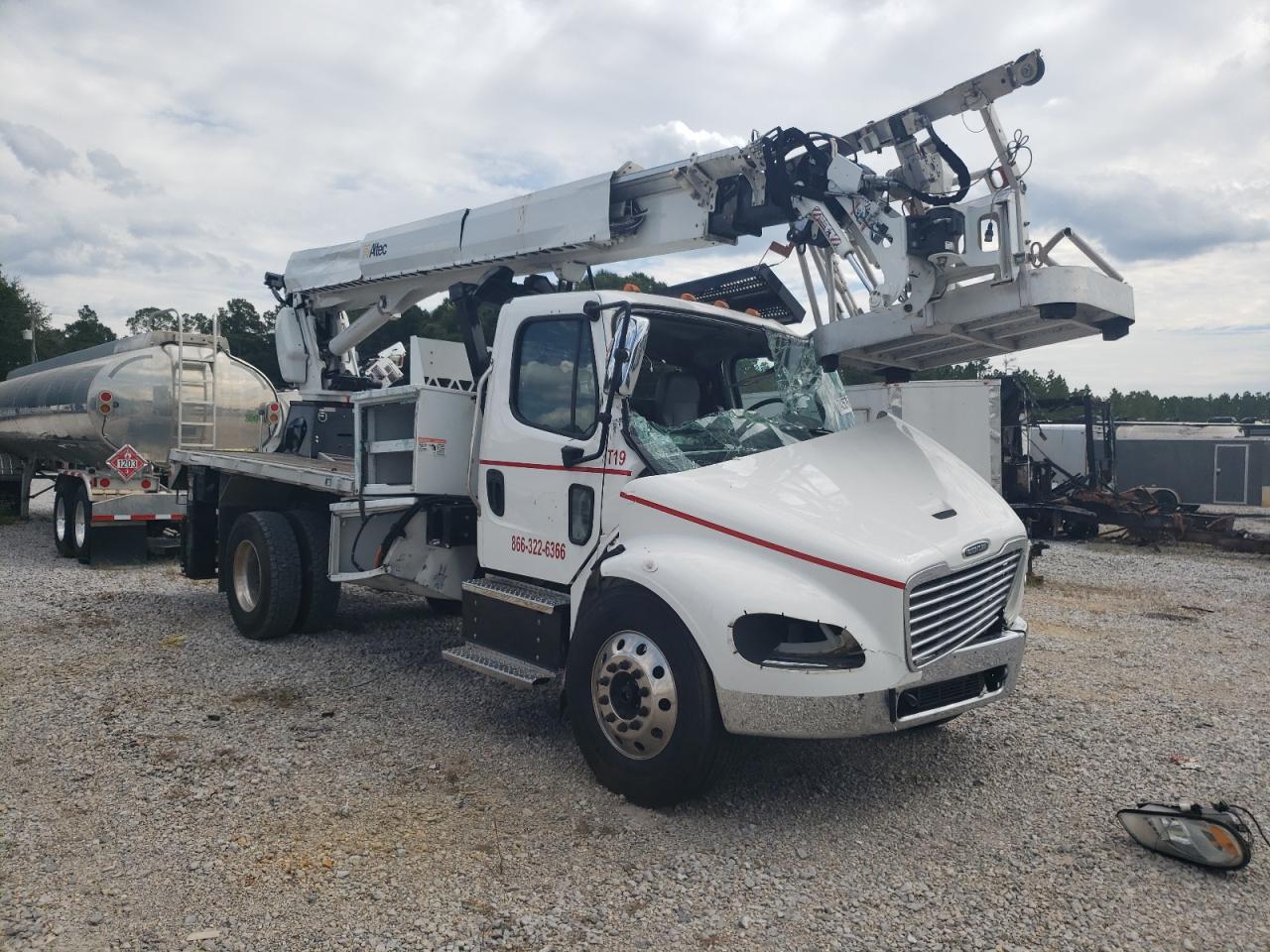 2021 Freightliner M2 106 Medium Duty продається в Eight Mile, AL - Rollover