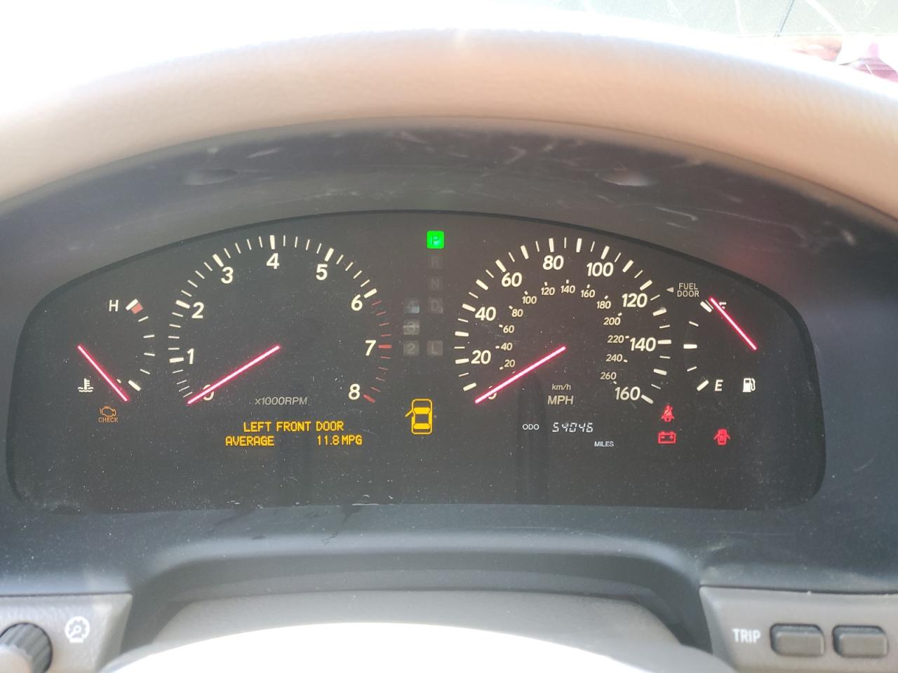 2001 Lexus LS - Image 9