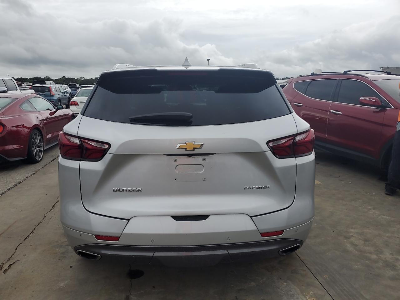 2019 Chevrolet Blazer Premier VIN: 3GNKBFRS0KS667888 Lot: 74669084