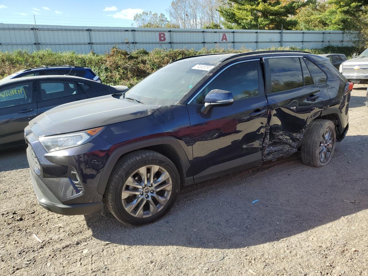 JTMA1RFV4KD026623 2019 Toyota Rav4 Xle Premium