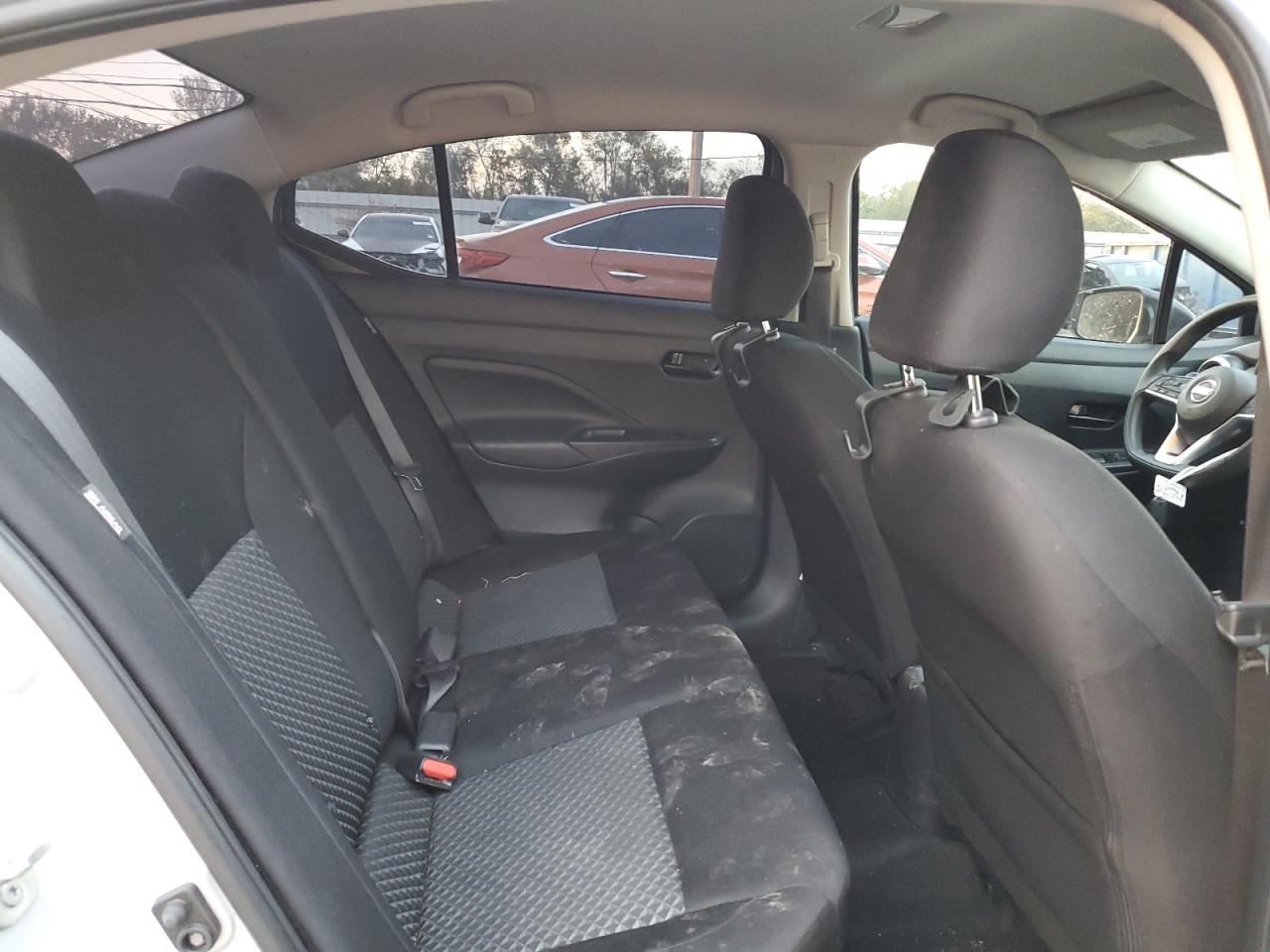 2021 Nissan Versa - Image 10