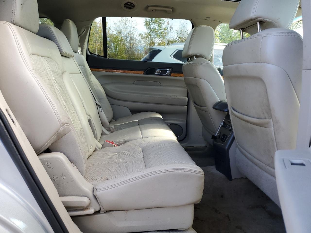 2010 Lincoln Mkt VIN: 2LMHJ5AT6ABJ23954 Lot: 75219544