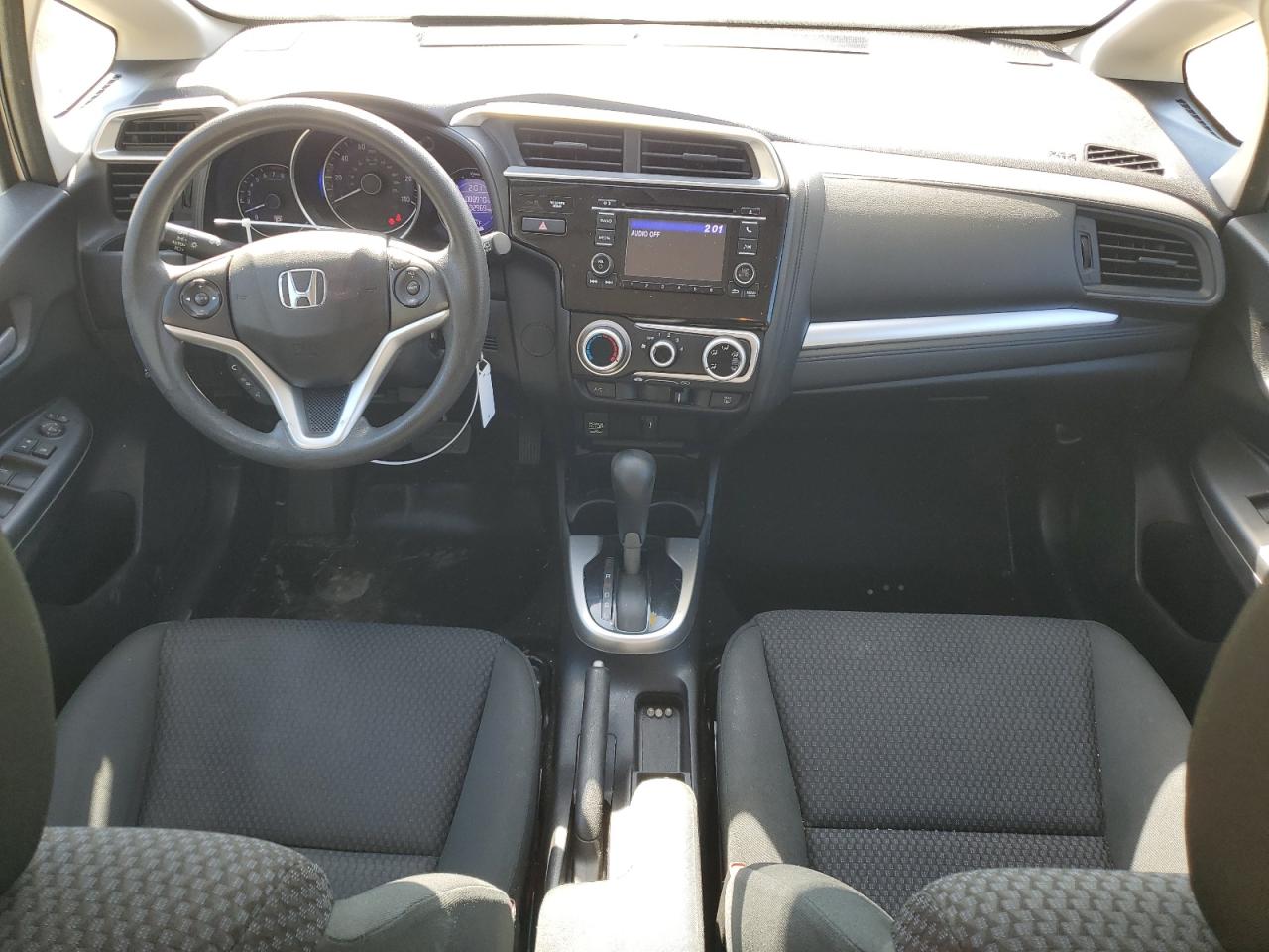 2019 Honda Fit Lx VIN: 3HGGK5H45KM744370 Lot: 77305374