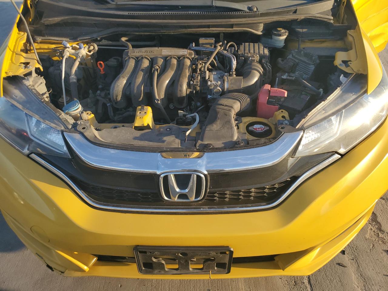 3HGGK5H40JM716023 2018 Honda Fit Lx