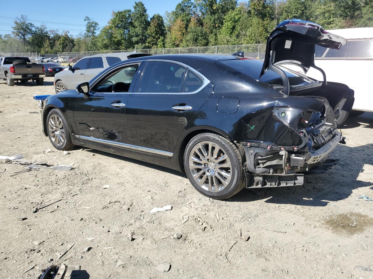 2016 Lexus LS - Image 2