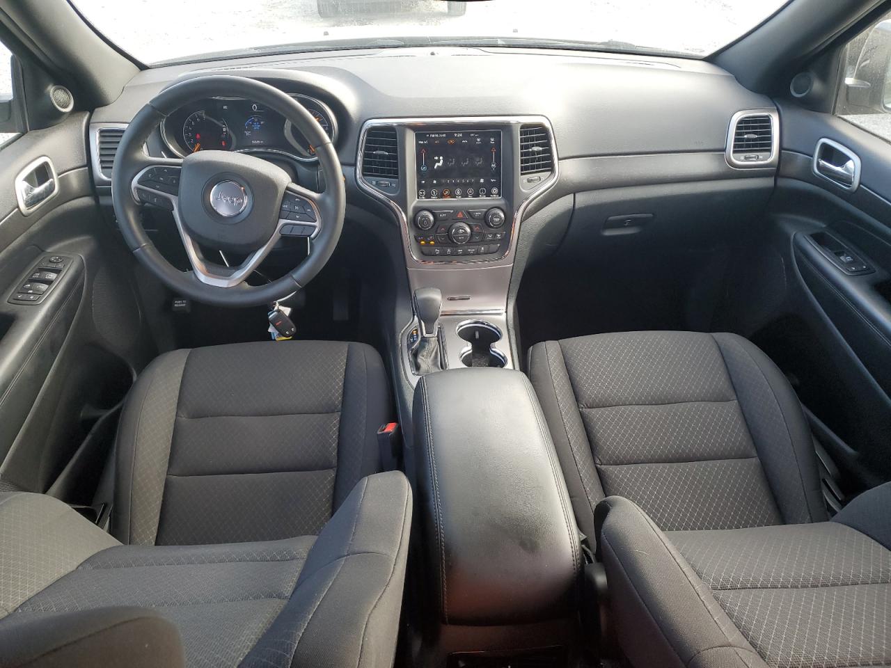 2018 Jeep Grand Cherokee - Image 8