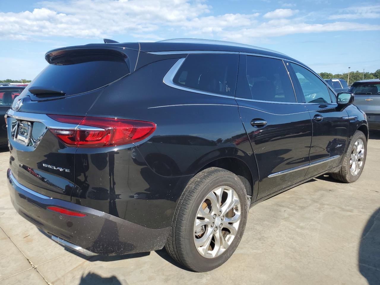 5GAERDKW6JJ164323 2018 Buick Enclave Avenir