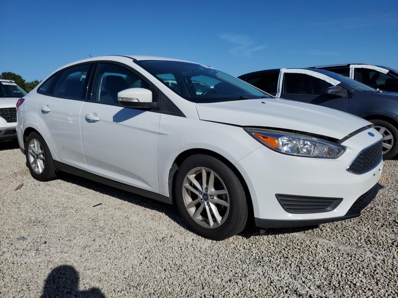 VIN 1FADP3F21HL314280 2017 FORD FOCUS no.4