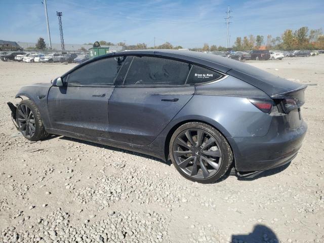  TESLA MODEL 3 2023 Серый