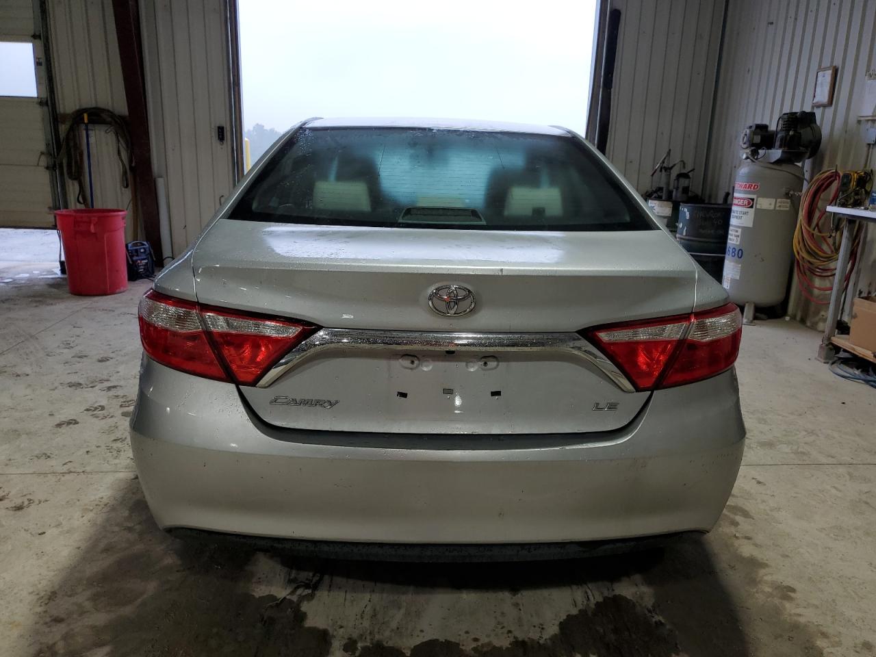 4T4BF1FKXGR536397 2016 Toyota Camry Le